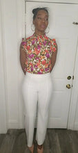 Load image into Gallery viewer, Hot & Spicy Floral Blouse